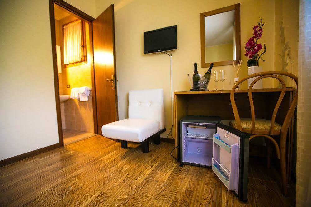 Hotel Agli Olmi Сан-Бьяджо-ди-Каллальта Экстерьер фото
